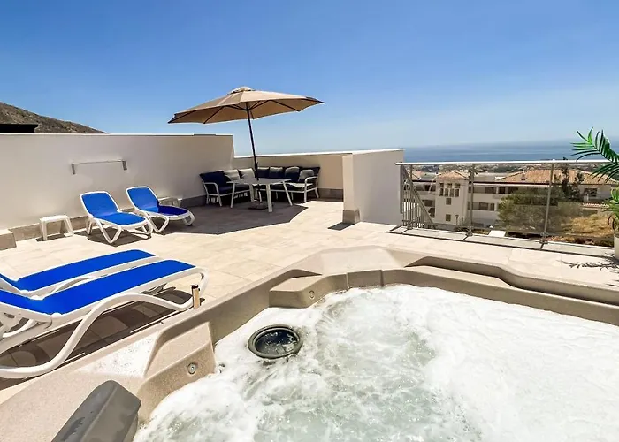 La Serena Mar, Benalmadena Pueblo, Luxury Apartment With Jacuzzi